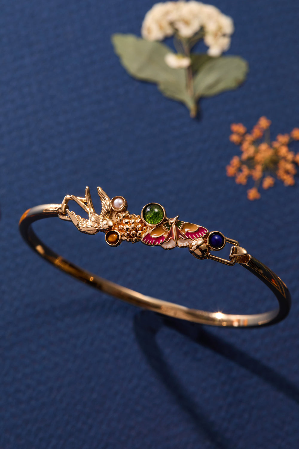 SOM - Mixed Woodland Tension Cuff Gold | Alex and Ani
