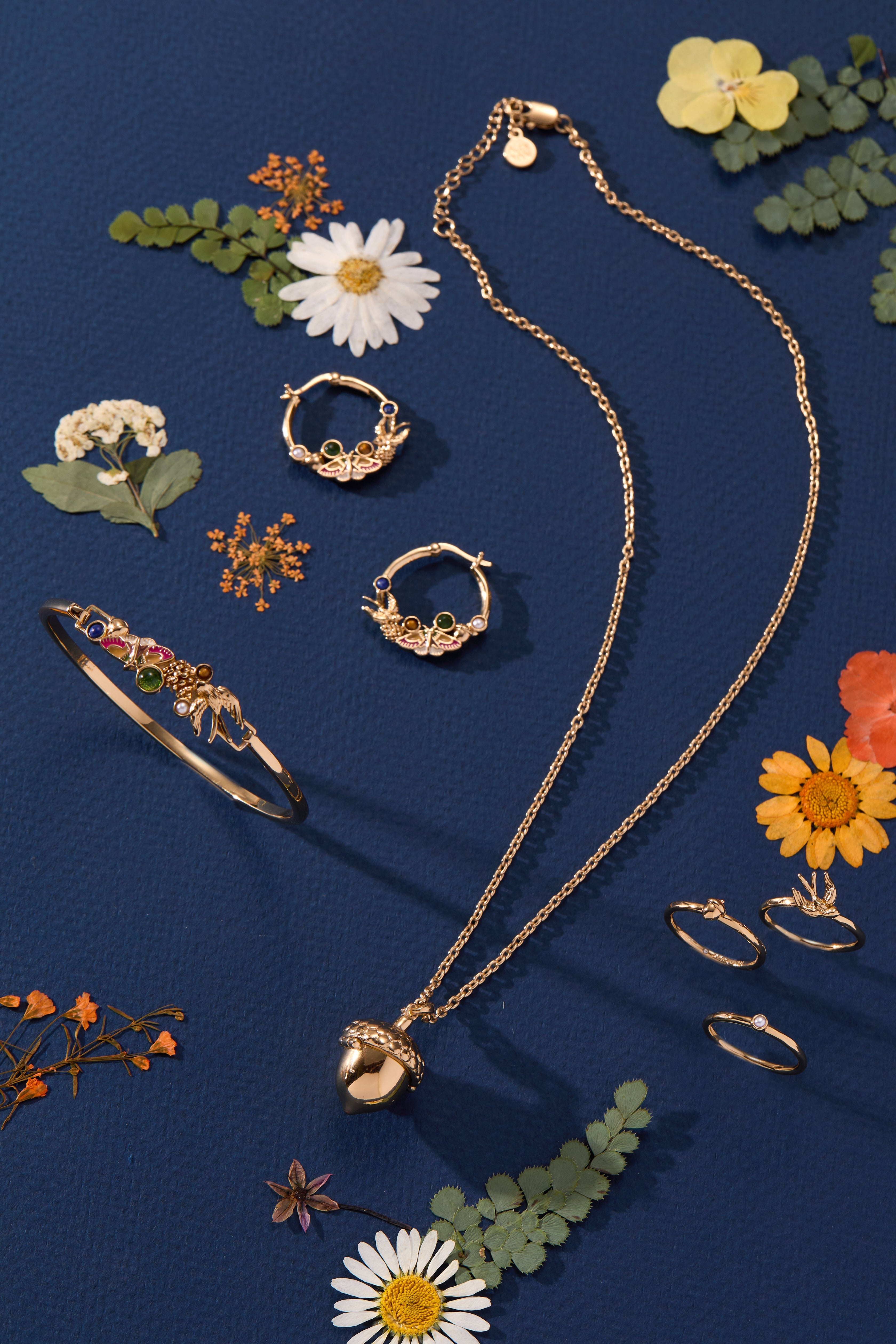SOM - Mixed Woodland Tension Cuff Gold | Alex and Ani