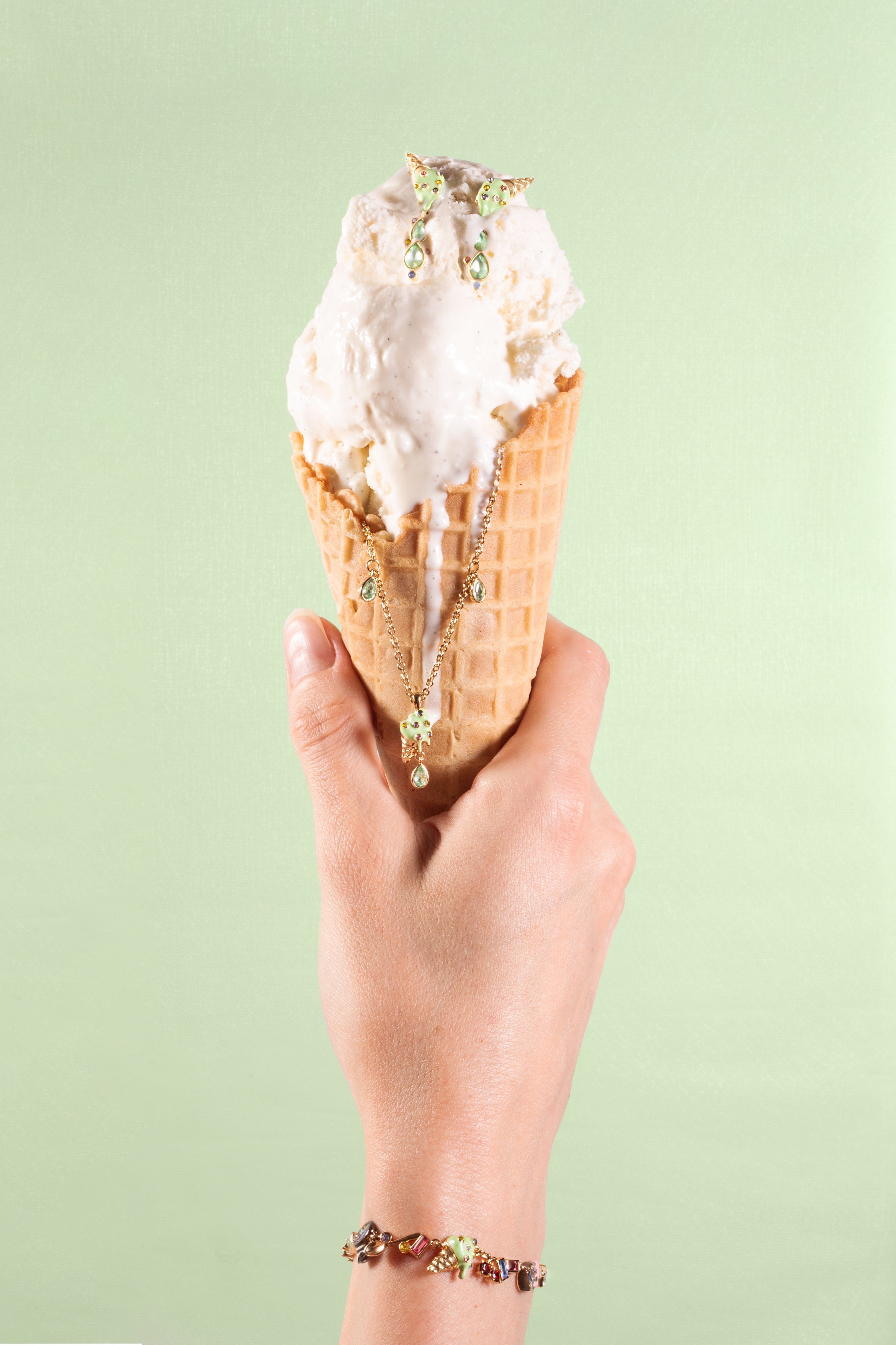Ice Cream Bolo Bracelet Gold | Alex and Ani