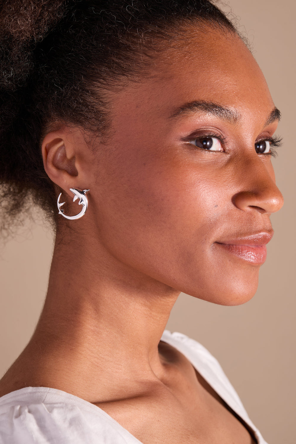 Shark Hoop Earring Silver | Alex and Ani