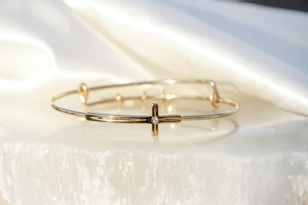 Cross In-Line Bangle Gold | Alex and Ani