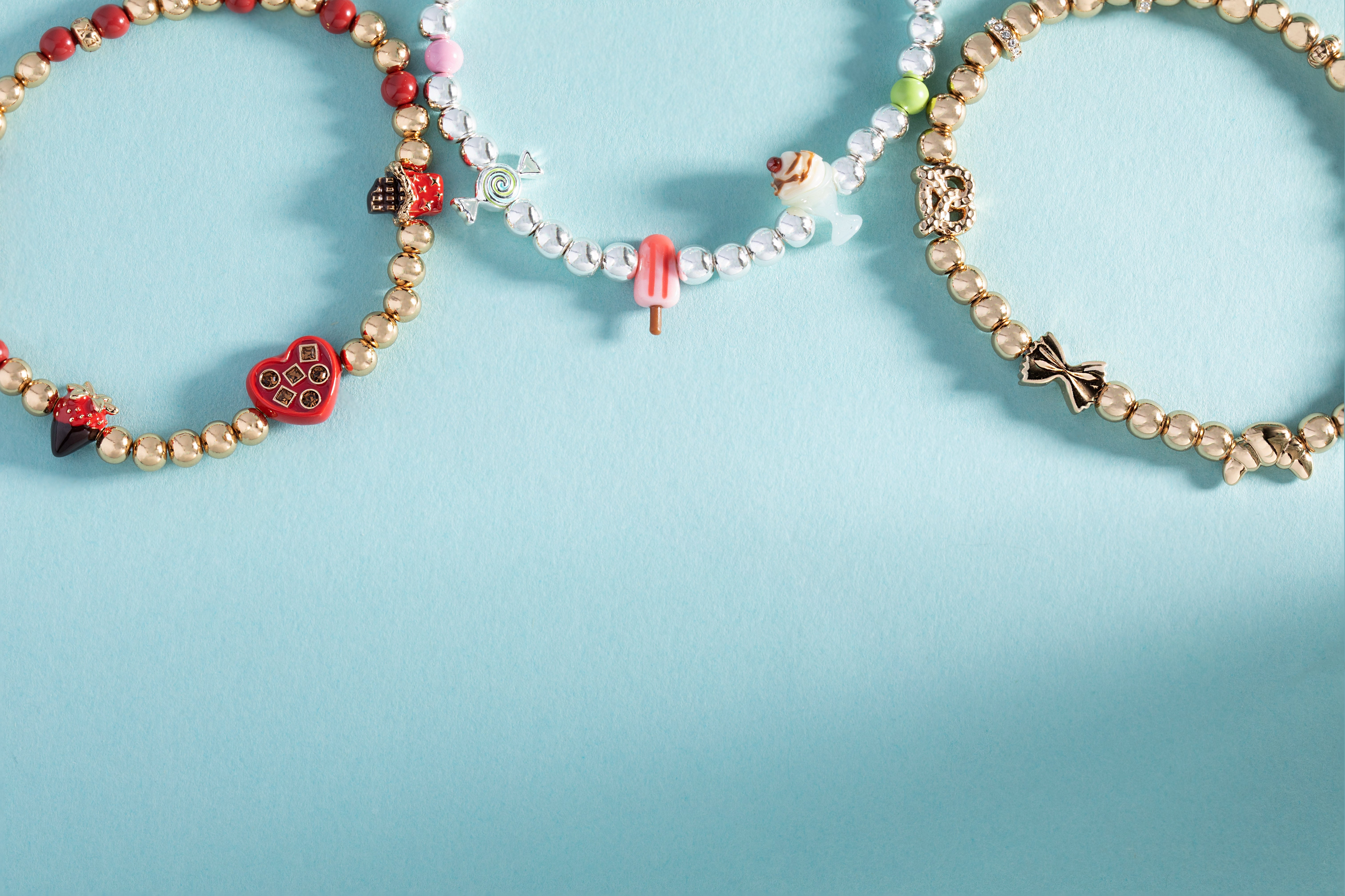 “Carbs are My Love Language” Beaded Stretch Bracelet Gold | Alex and Ani