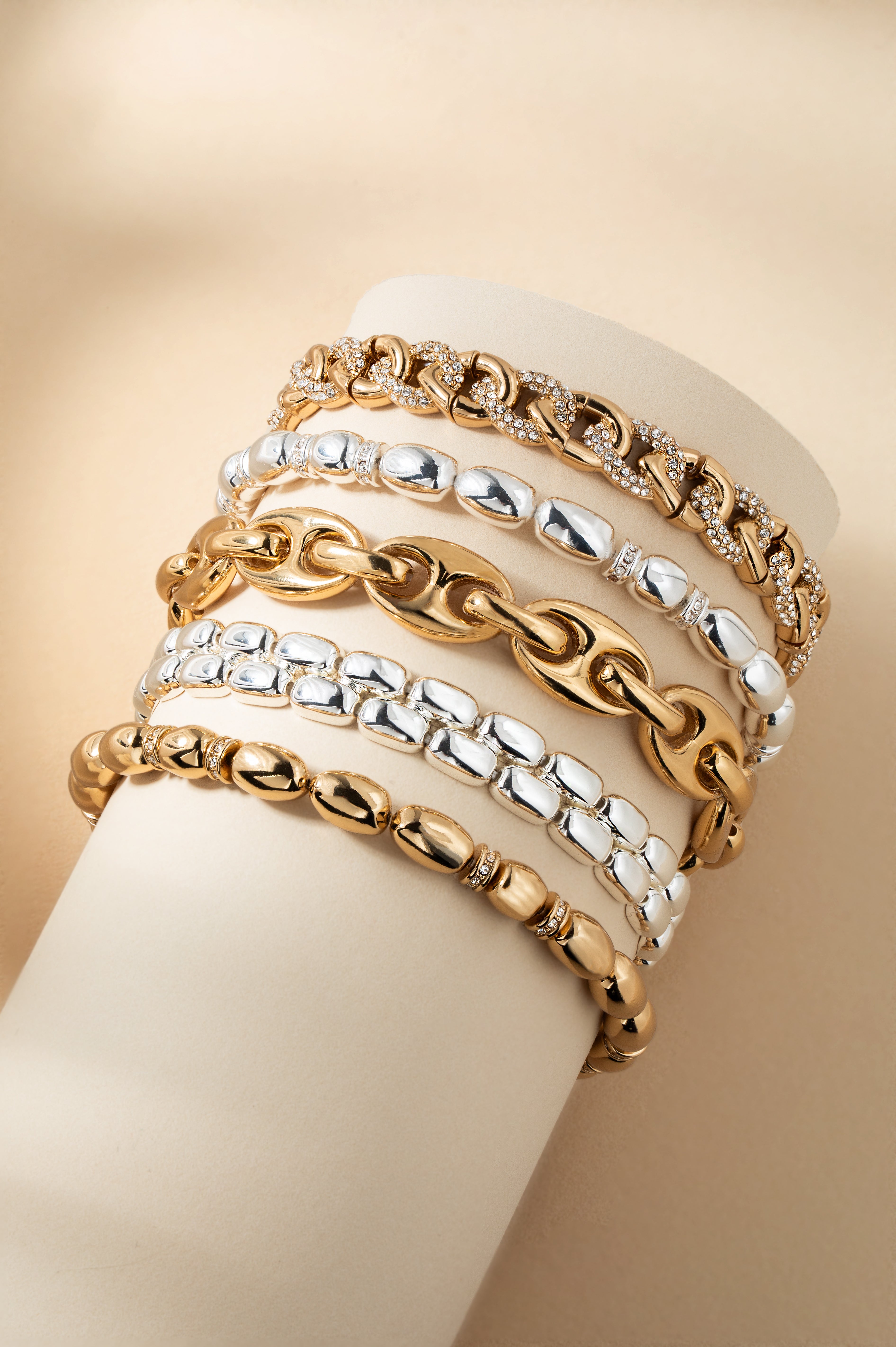 Pave Curb Chain Stretch Bracelet Gold | Alex and Ani